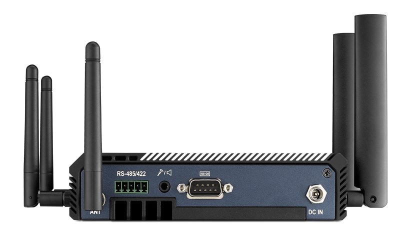 Intel Atom platform with Dual GbE LAN
Fanless Compact Box